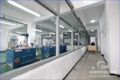 中國首條光刻石英玻璃基板成套生產(chǎn)線建成，為集成電路產(chǎn)業(yè)注入新動(dòng)能